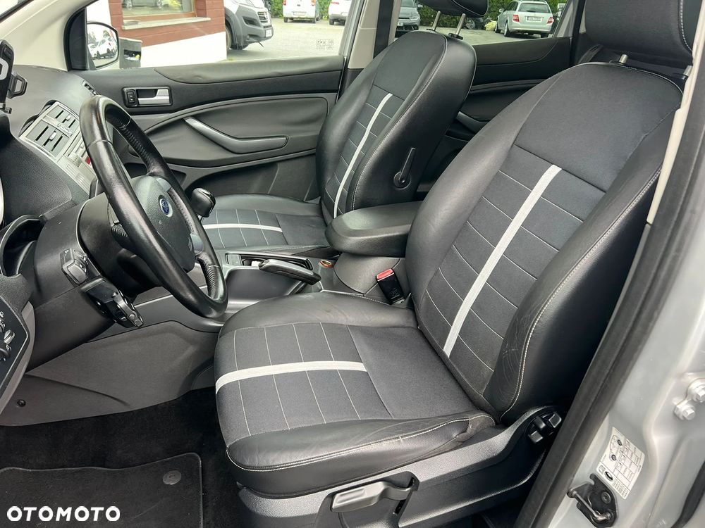 Ford Kuga - 14