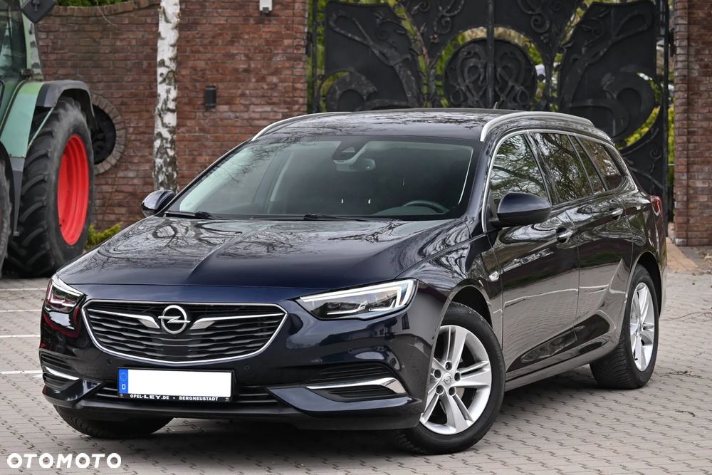 Opel Insignia - 1