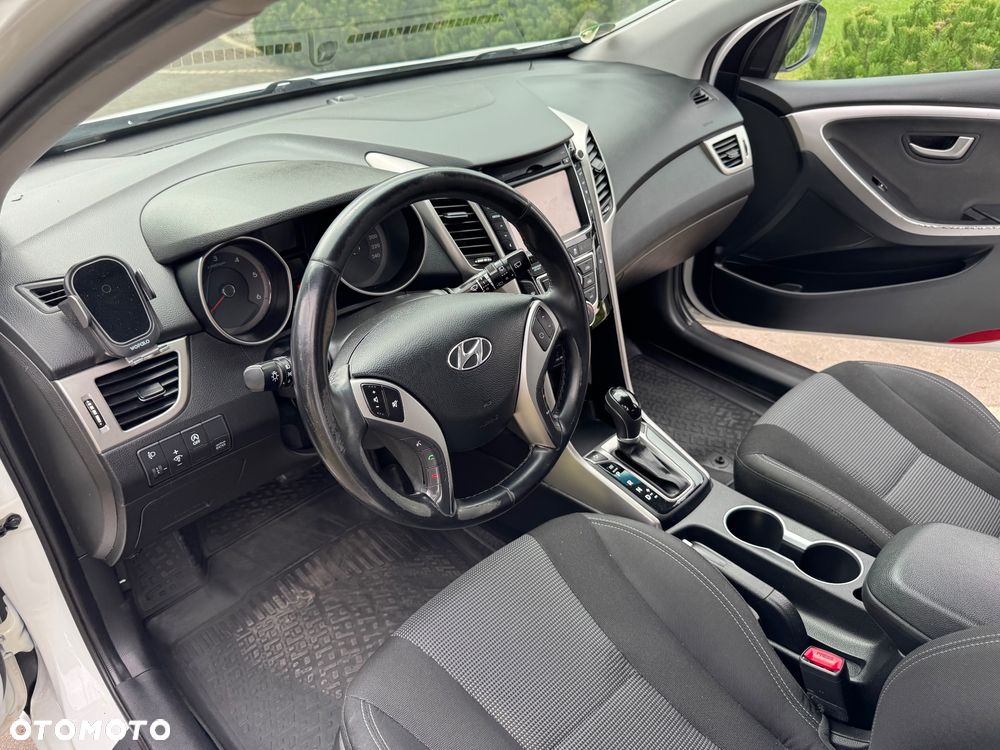 Hyundai i30 1.6 CRDI DCT Premium - 17