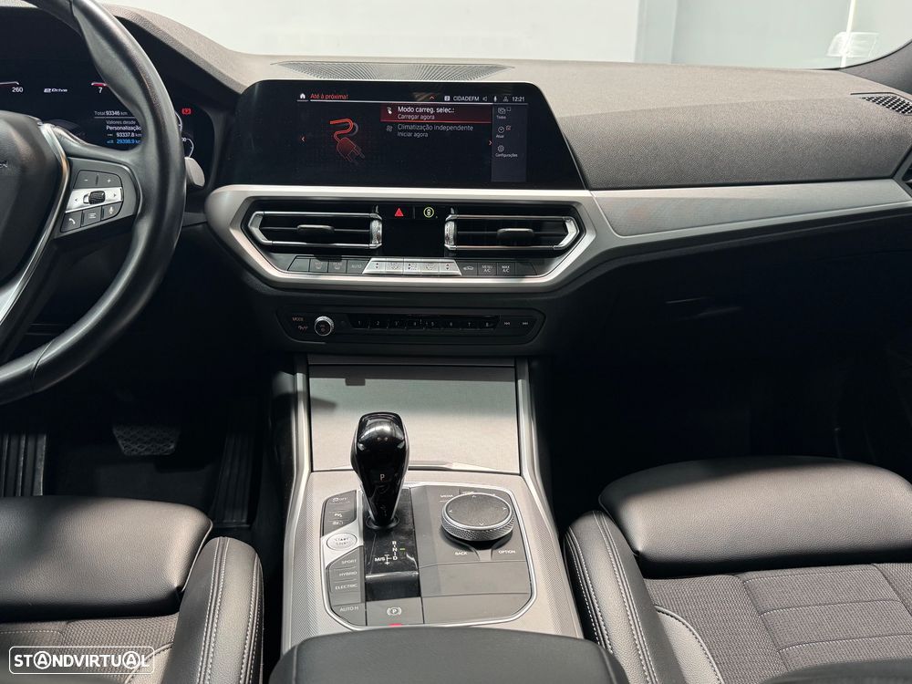 BMW 320 e Auto - 25