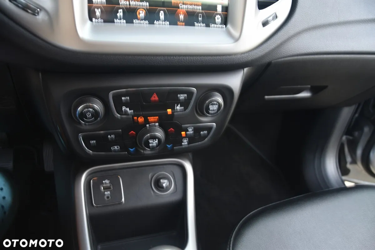 Jeep Compass 1.4 MultiAir Longitude - 24