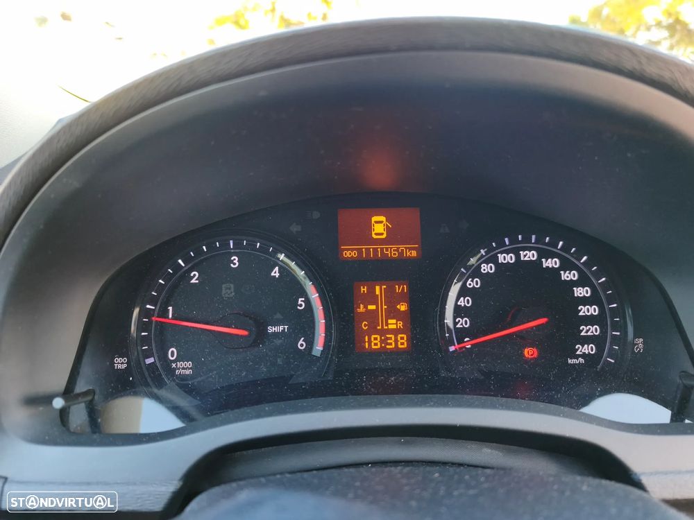 Toyota Avensis SW 2.0 D-4D Luxury+GPS - 9