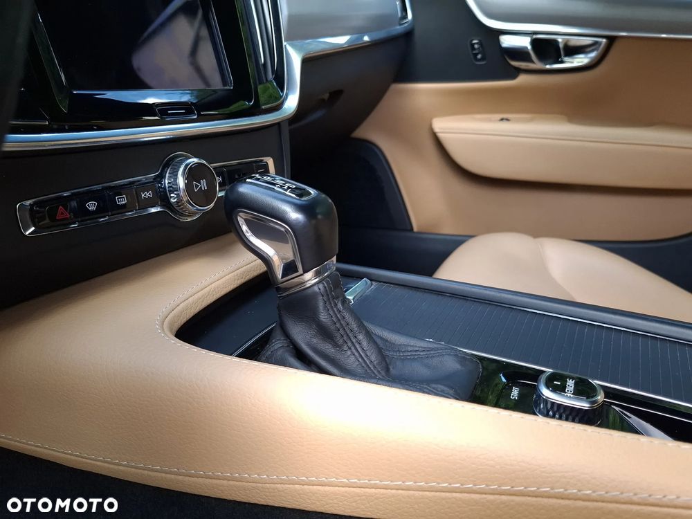 Volvo S90 D4 Momentum - 10