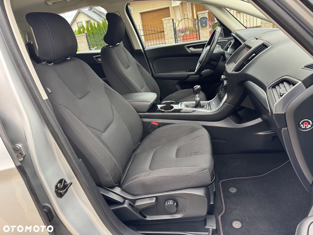 Ford S-Max 2.0 EcoBlue Titanium - 34