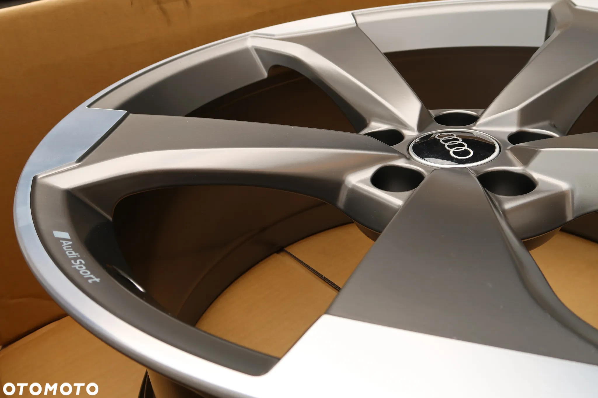 Oryginalne Felgi Audi A5 A4 A6 Q5 8W0 20'' Rotor - 6