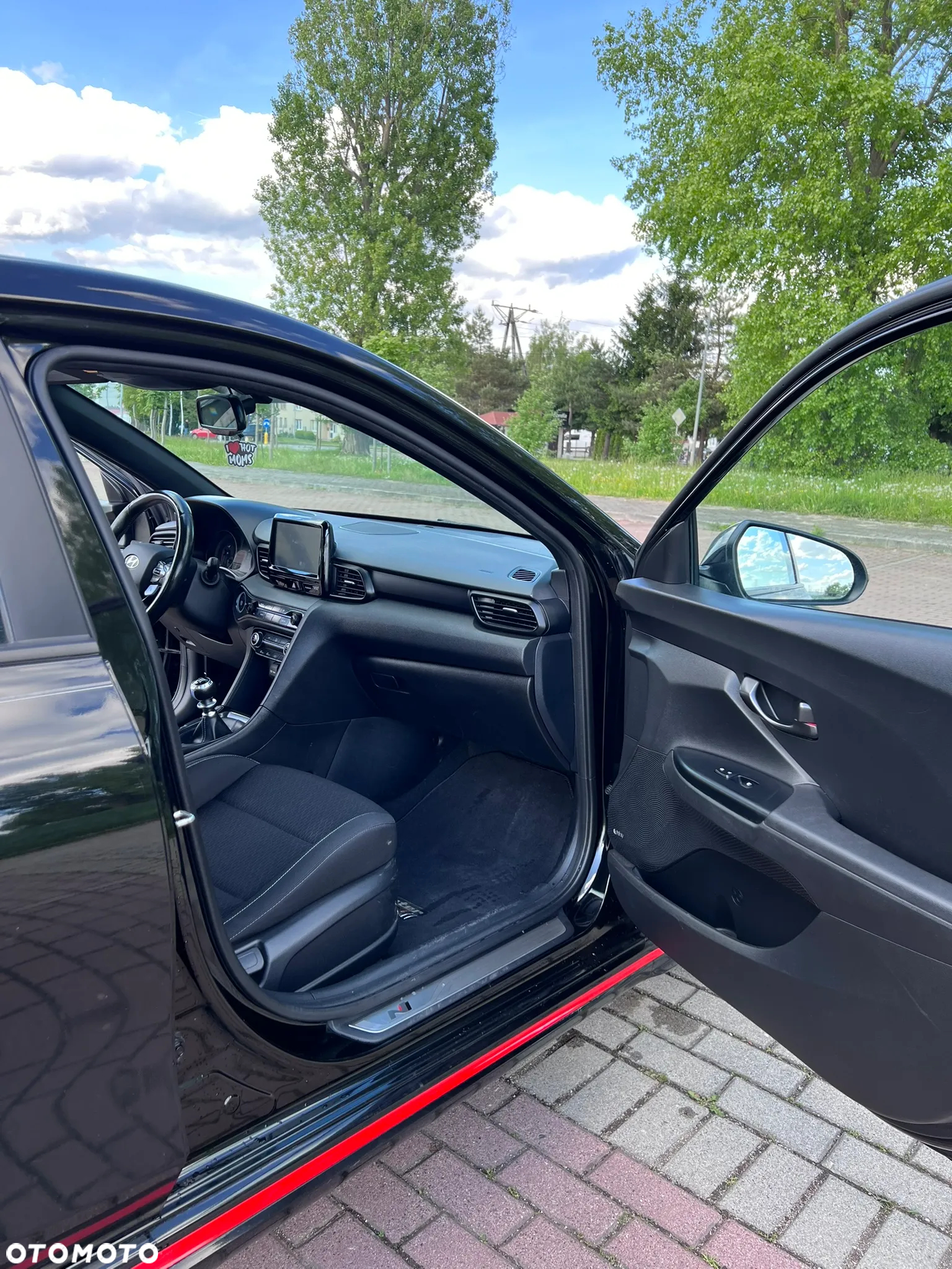 Hyundai Veloster - 18