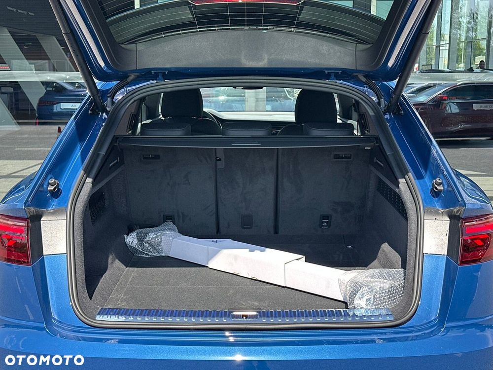 Audi Q8 - 10