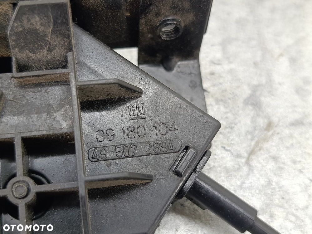 ZAMEK KLAPY OPEL VECTRA C 495072894  09180104  GM - 2