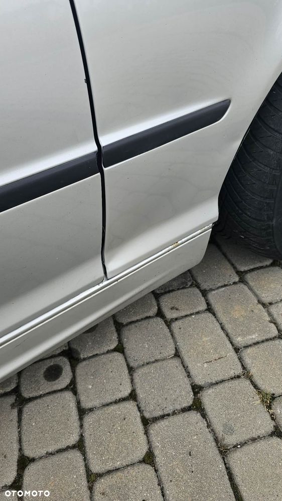 BMW Seria 3 330i - 8