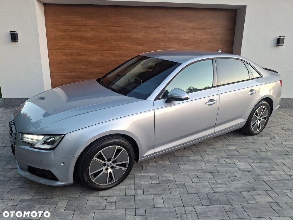 Audi A4 - 4