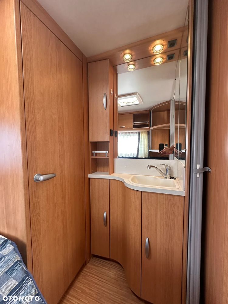 KNAUS SPORT 450 z przedsionkiem Isabella i napędem. 1300 kg !! - 28