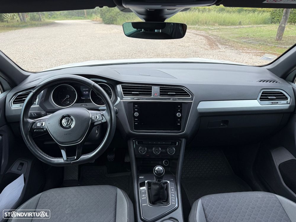 VW Tiguan 1.5 TSI Confortline - 5
