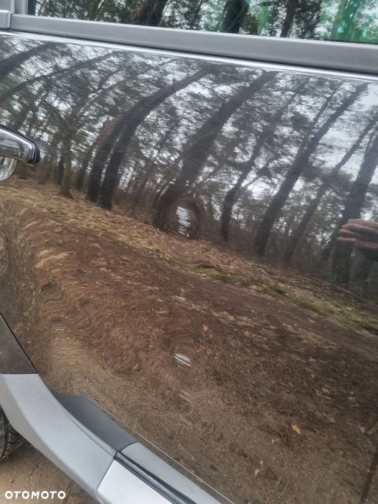 Dacia Duster 1.6 16V 105 4x2 Prestige - 34