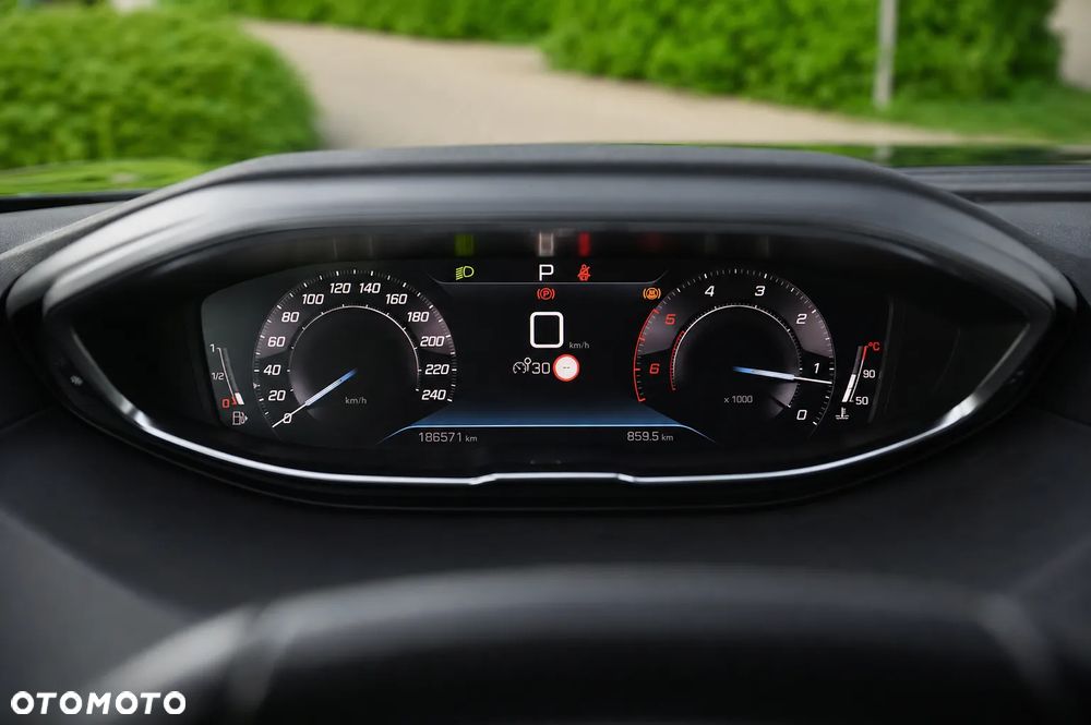 Peugeot 5008 BlueHDi 130 EAT8 Active - 34