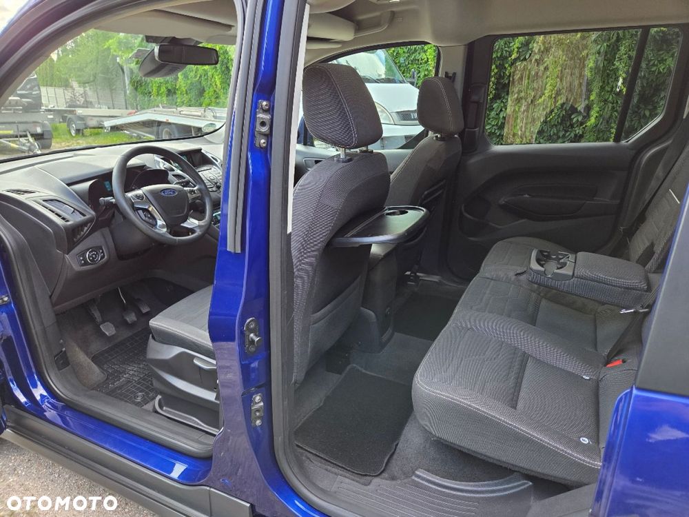 Ford Tourneo Connect - 10