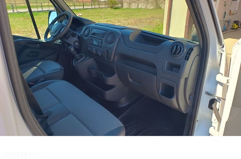 Renault Master - 15