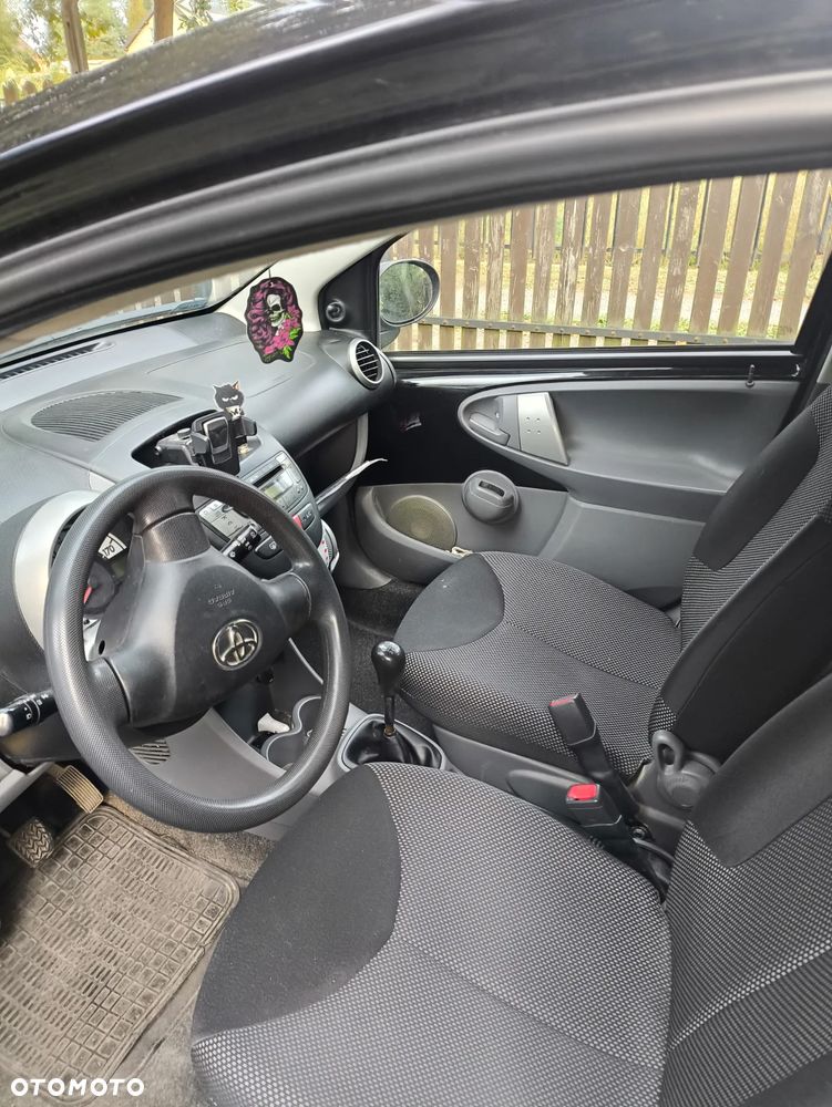 Toyota Aygo - 12