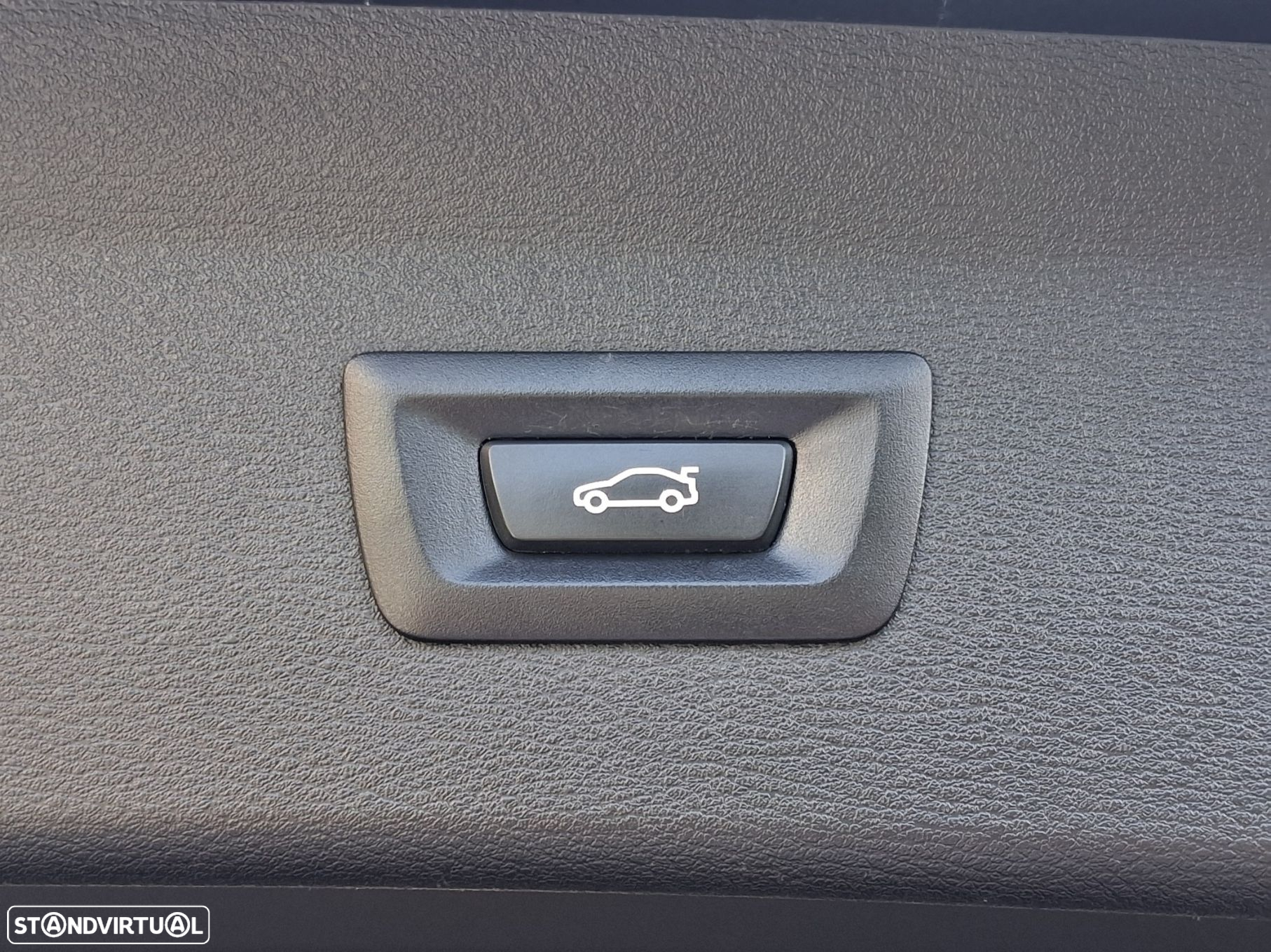 BMW X1 16 d sDrive Advantage - 22