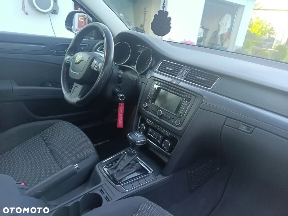 Skoda Superb 2.0 TDI Comfort DSG - 6