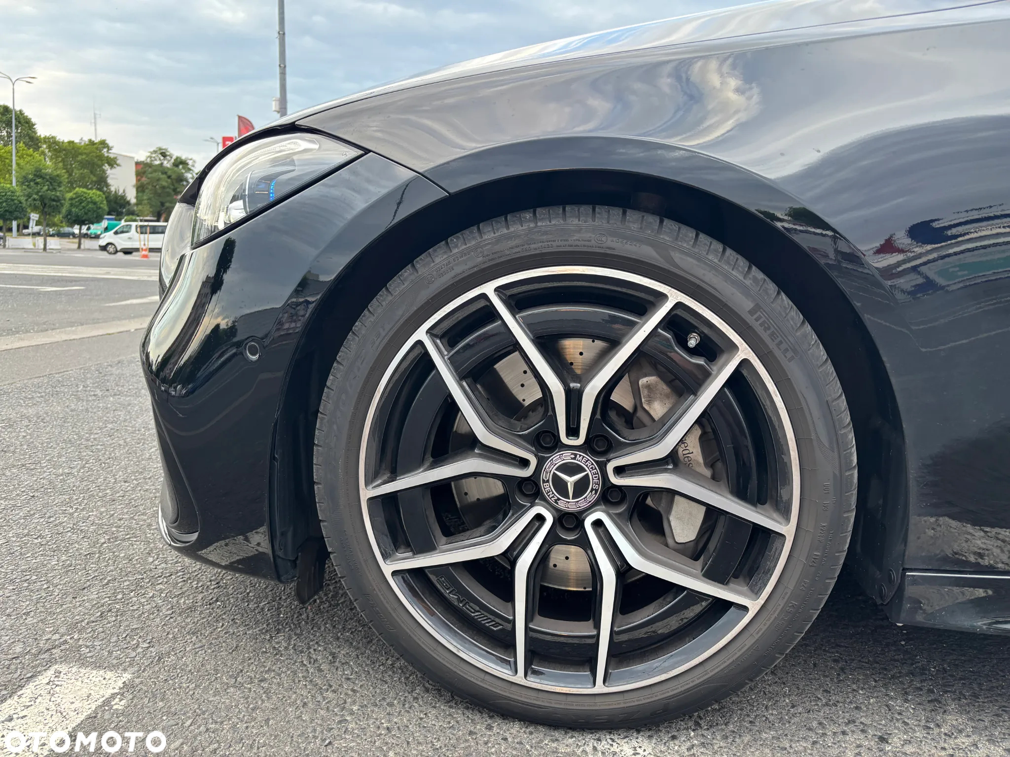 Mercedes-Benz Klasa C 300 4MATIC 9G-TRONIC - 9