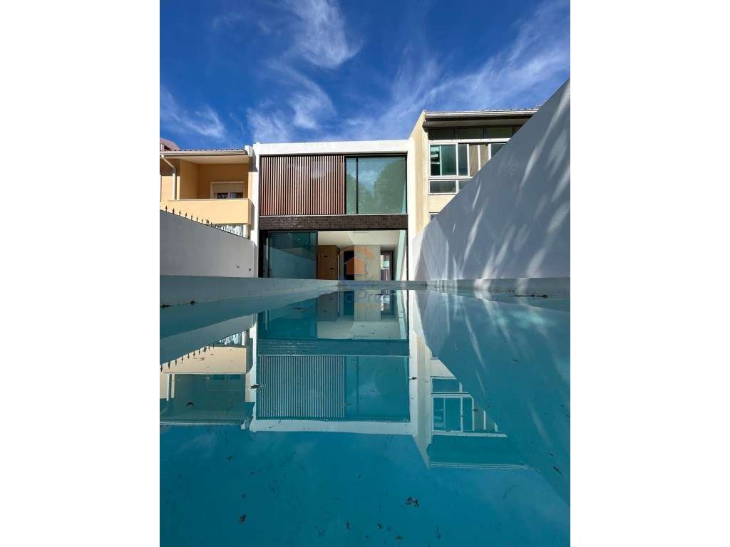 Moradia T2 NOVA com Piscina Aquecida e Logradouro | São Domingos de... - Grande imagem: 3/56
