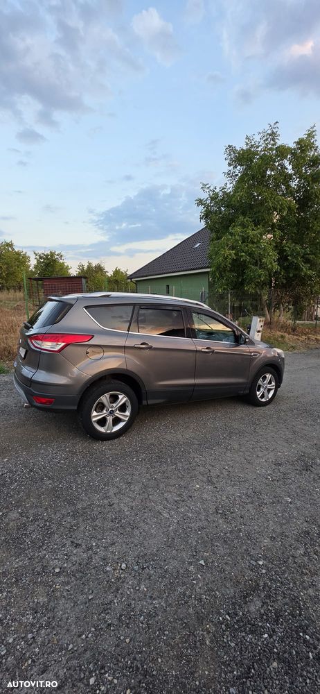 Ford Kuga 2.0 TDCi 4WD Titanium - 4