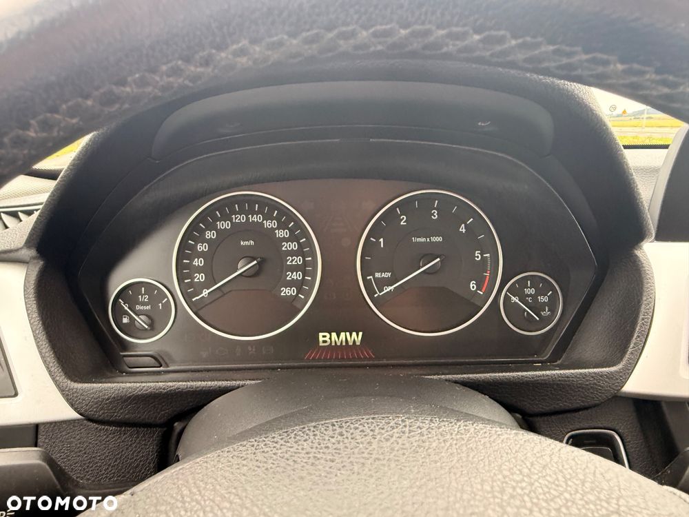 BMW Seria 3 320d - 21