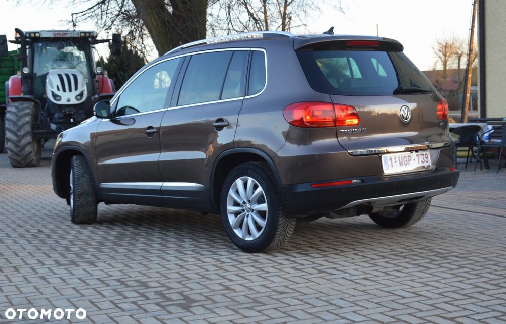 Volkswagen Tiguan - 4
