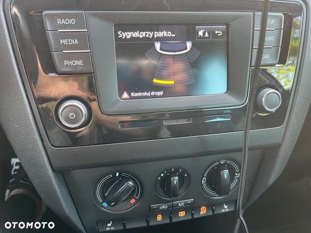 Skoda RAPID Spb 1.2 TSI Ambition - 4