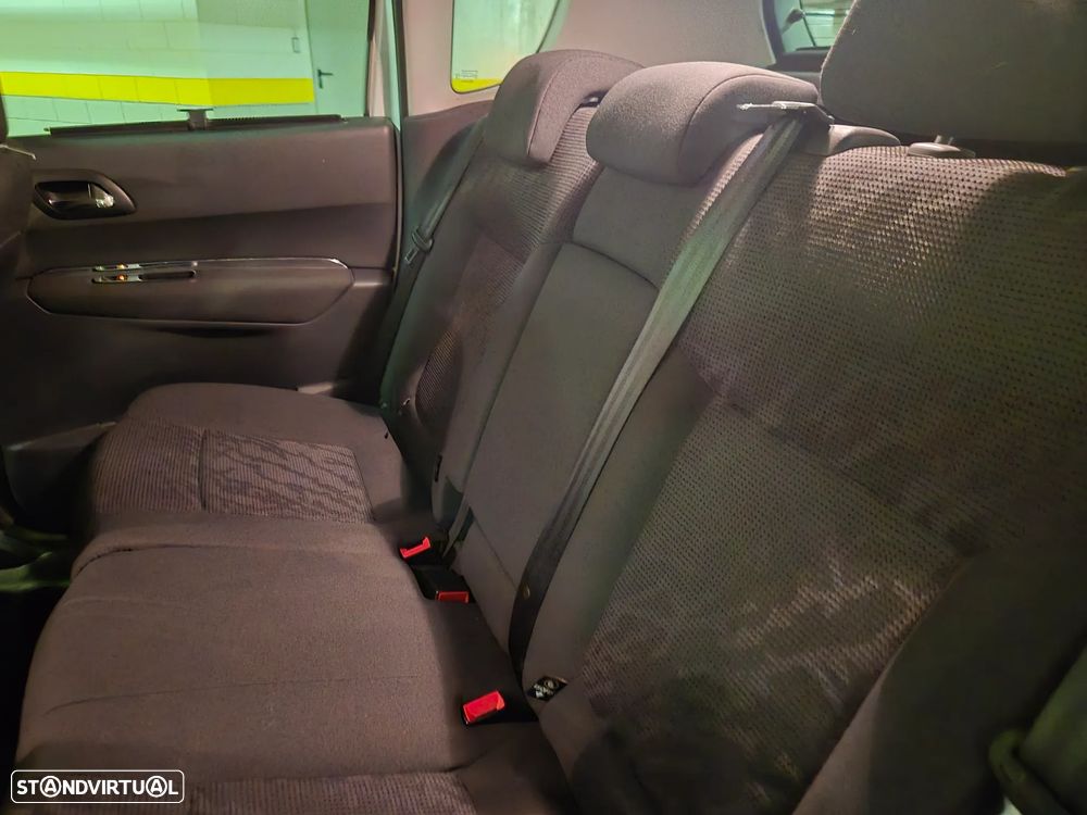Peugeot 3008 1.6 HDi Style - 29