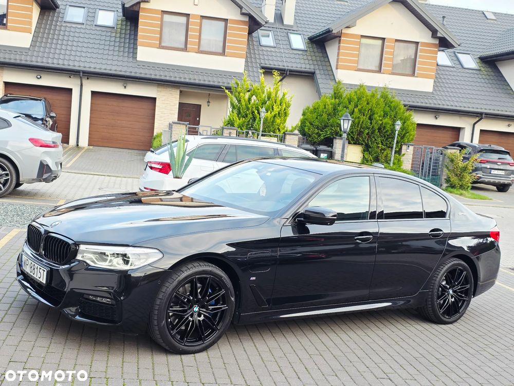 BMW Seria 5 530e iPerformance M Sport sport - 34