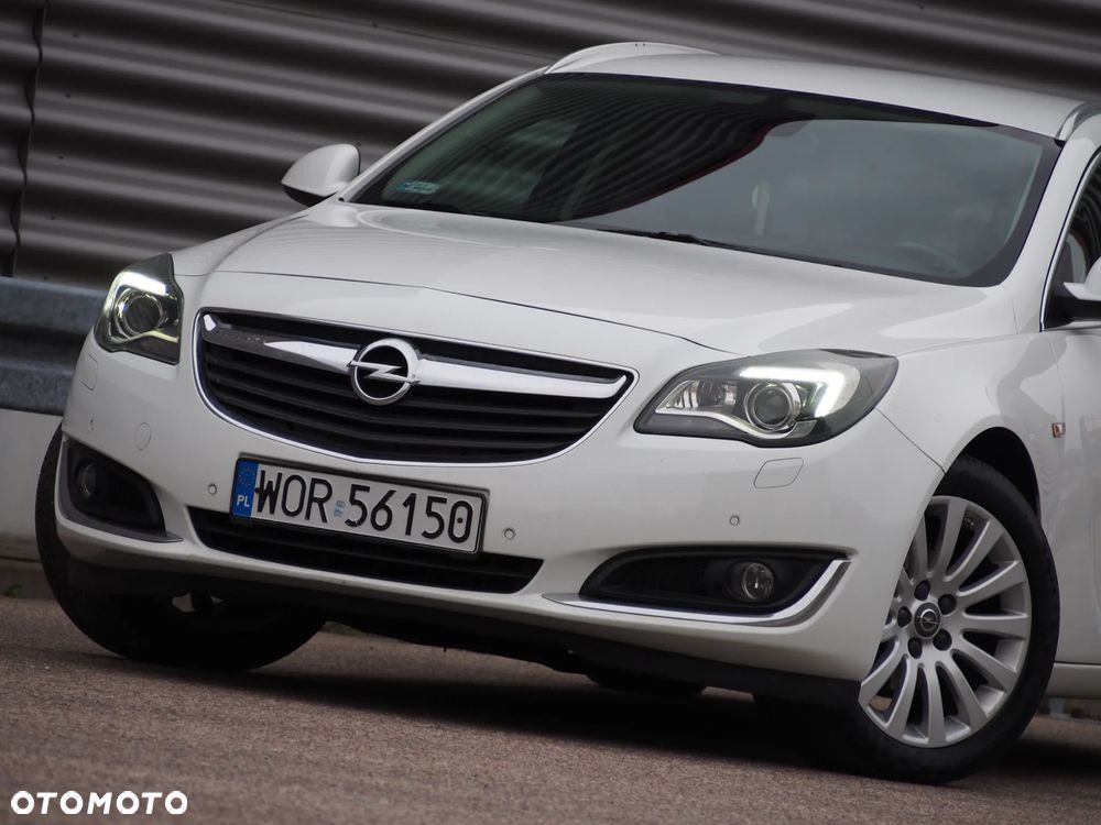 Opel Insignia 1.6 CDTI Sports Tourer - 2