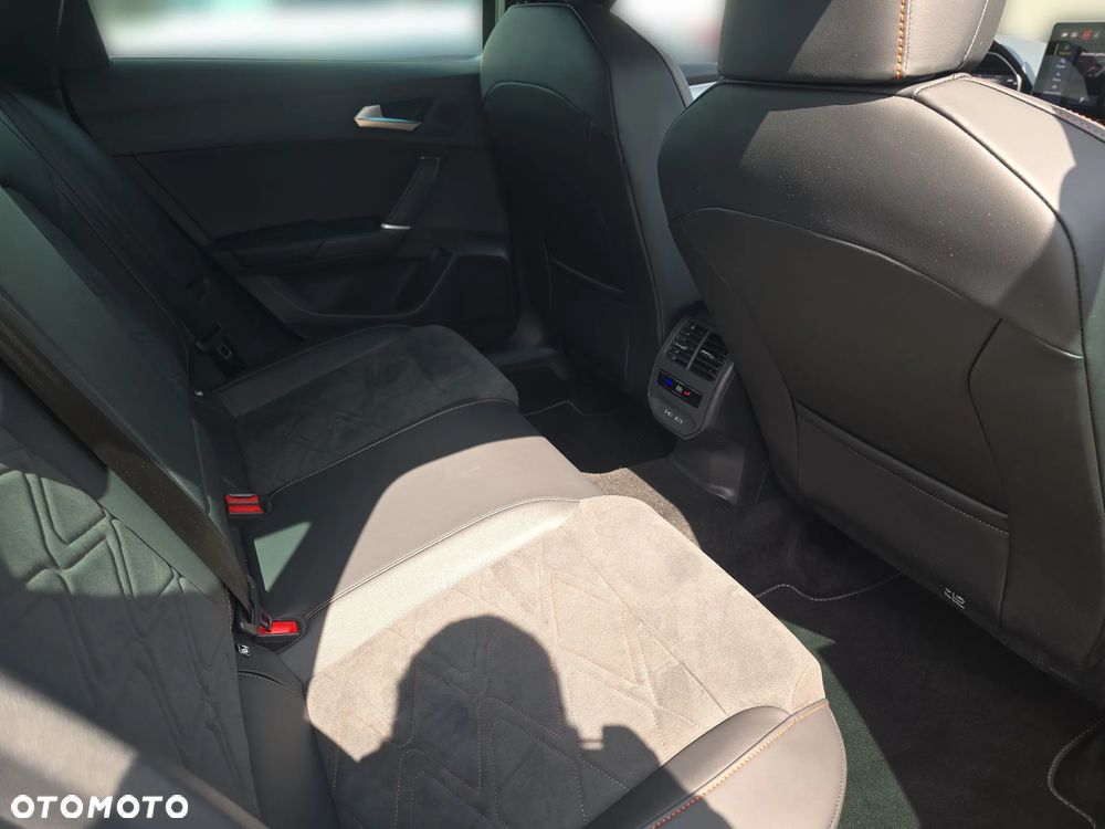 Seat Leon 1.5 eTSI FR DSG - 14