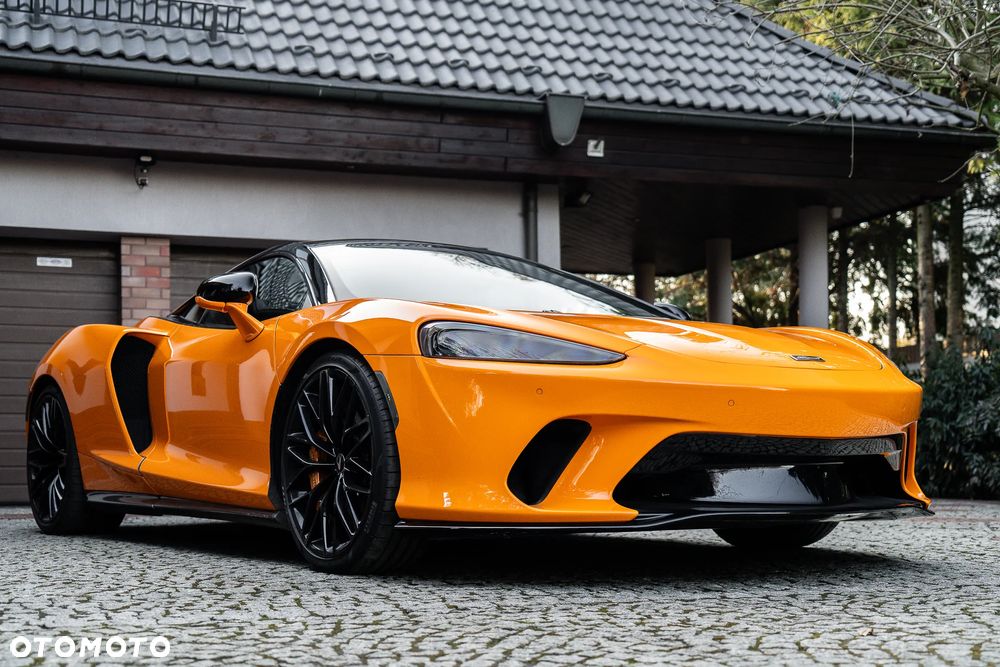 McLaren GT - 2