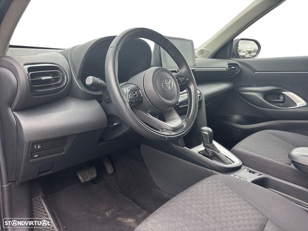 Toyota Yaris Cross 1.5 HDF Comfort Plus - 9
