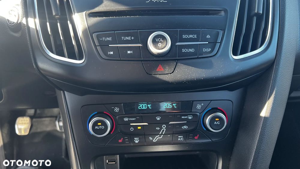 Ford Focus 1.5 EcoBoost STart-Stopp-System ST-LINE - 20