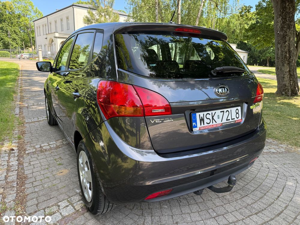 Kia Venga - 4