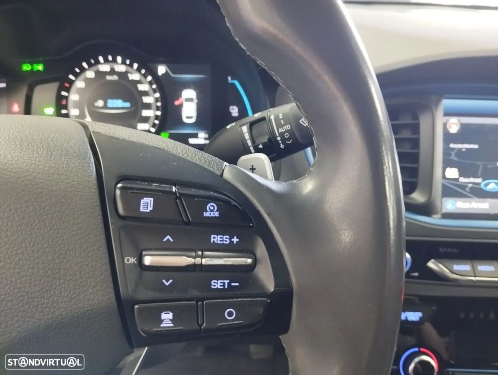 Hyundai Ioniq 1.6 GDI PHEV Tech - 23