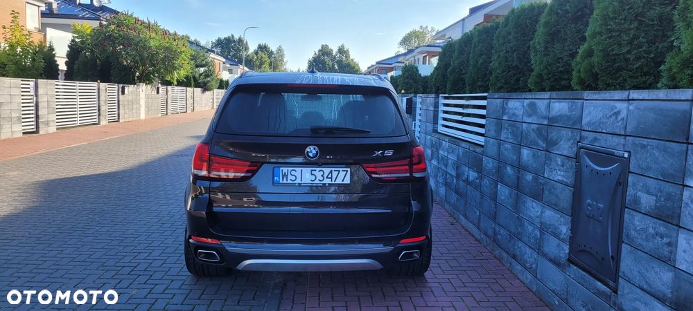 BMW X5 xDrive40d Sport-Aut - 4