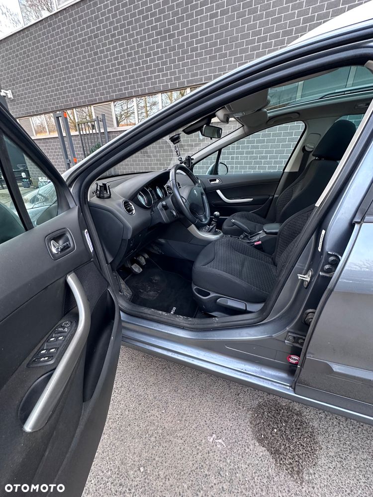 Peugeot 308 1.6 Premium - 6