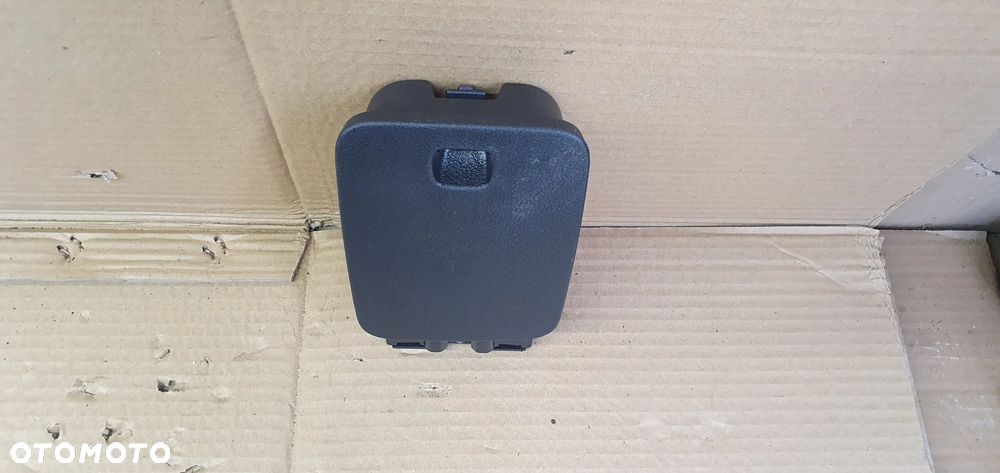 Uchwyt na kubek Opel Vivaro B Trafic III - 2