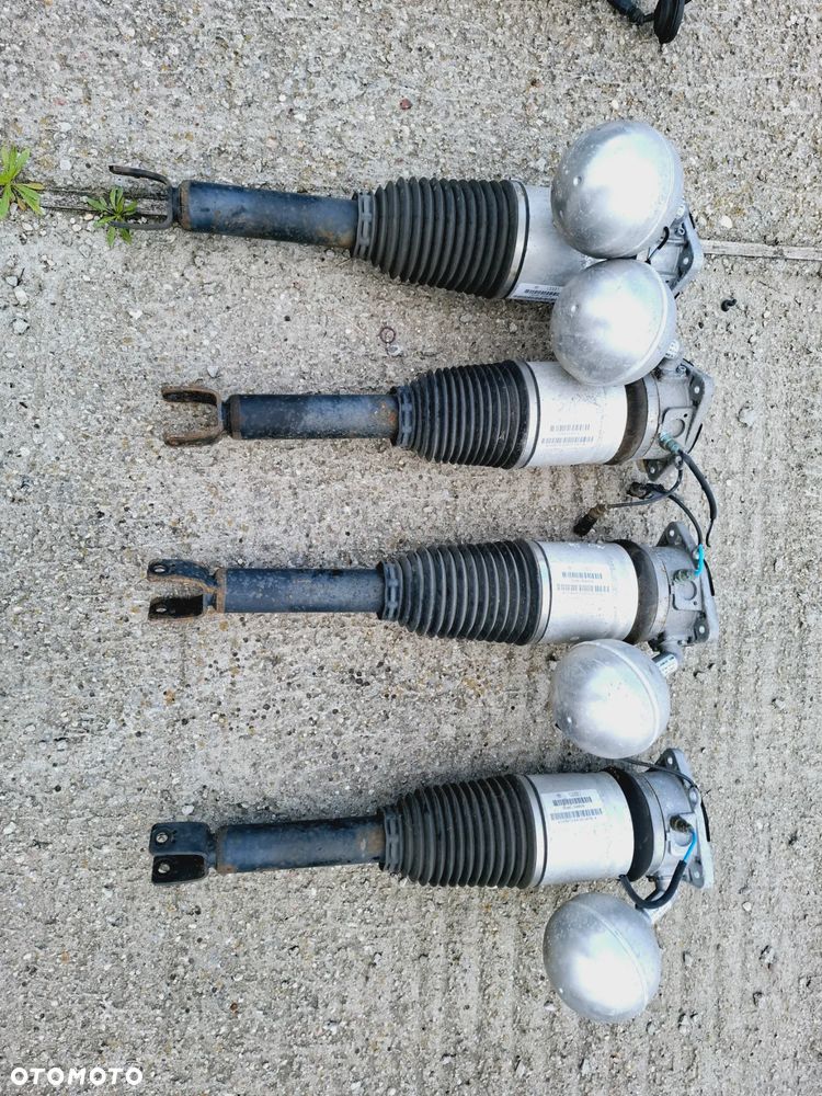 Amortyzator Pneumatyczny Miech Miechy Przód Przedni Tył Tynie Audi VW Do Regeneracji - 5