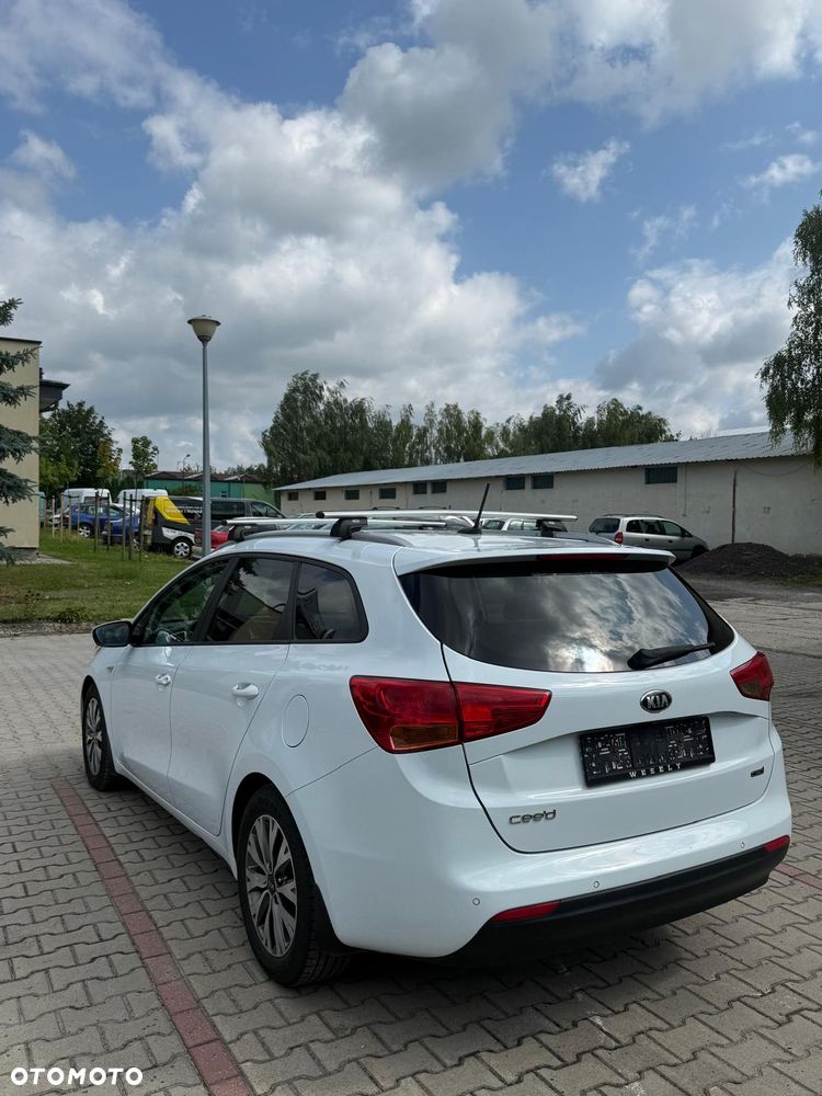 Kia Ceed 1.6 CRDi L - 6