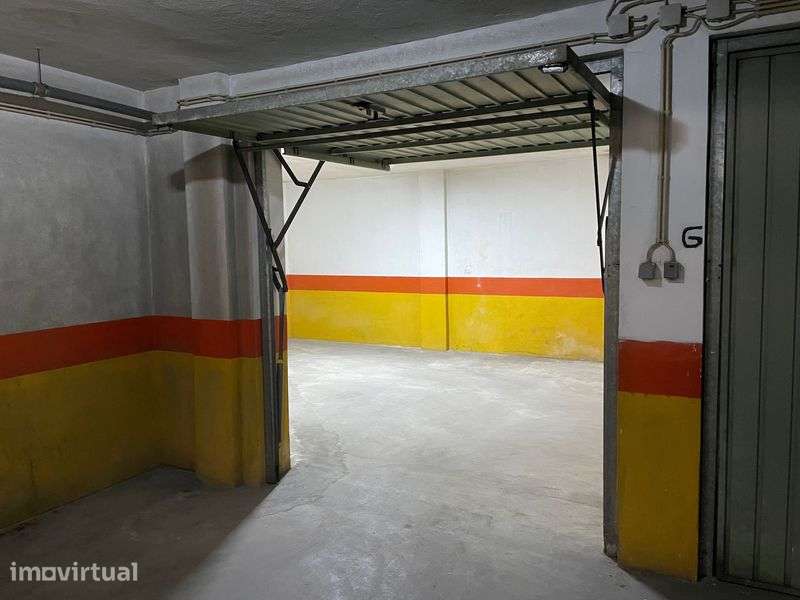 Garagem fechada com 36m2 para venda - Grande imagem: 5/8