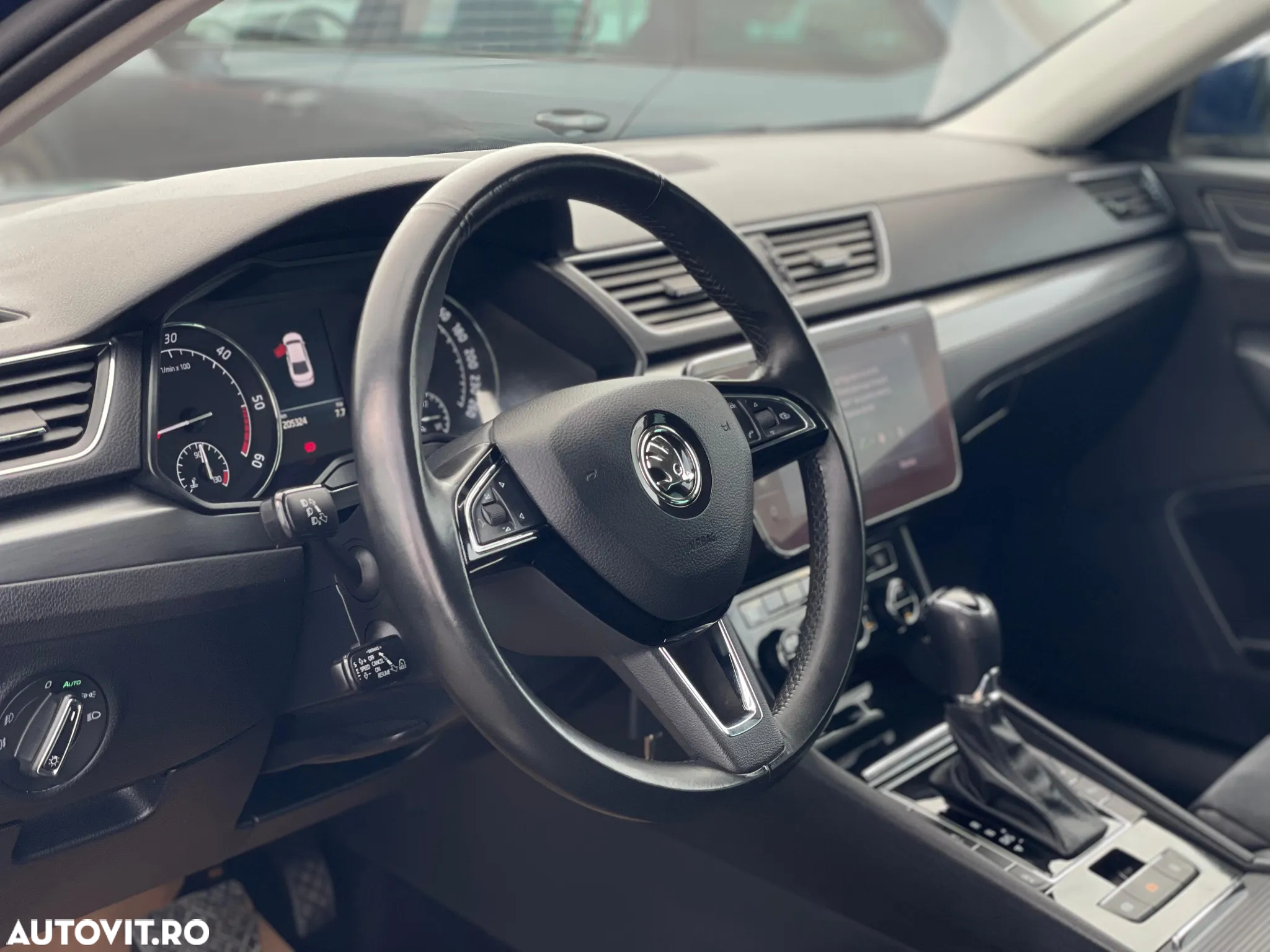 Skoda Superb 2.0 TDI DSG Style - 12
