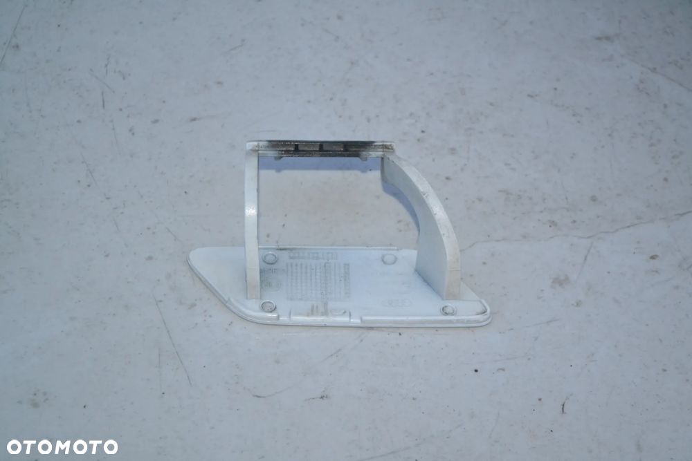 AUDI A3 8P LIFT ZAŚLEPKA SPRYSKIWACZA LAMP LEWA 8P0955275A LY9C - 2