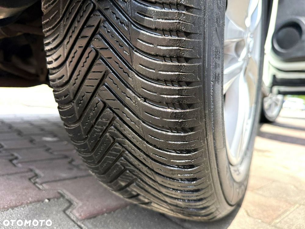 Nissan Qashqai+2 2.0 I-Way - 33