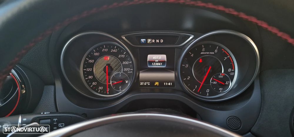Mercedes-Benz CLA 45 AMG 4Matic 7G-DCT Orange Art Edition - 13