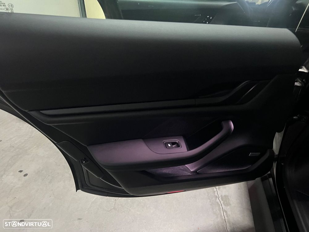 Porsche Taycan Bateria Performance Plus - 22