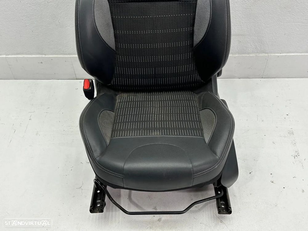 Conjunto Bancos (GT Line) - Peugeot 2008 I (2014) - 7